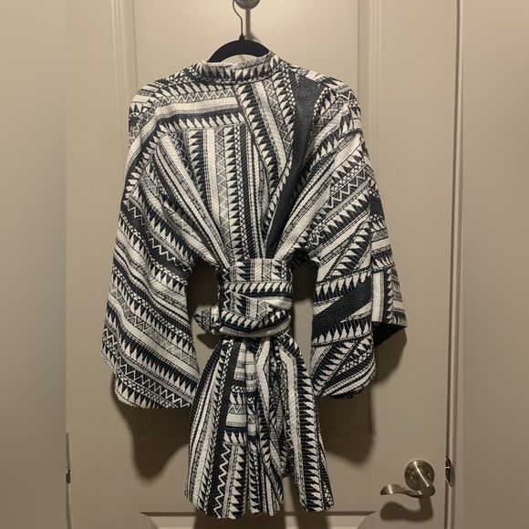 La Vie Boheme Black & White Tribal Kimono dress or jacket - Picture 3 of 3